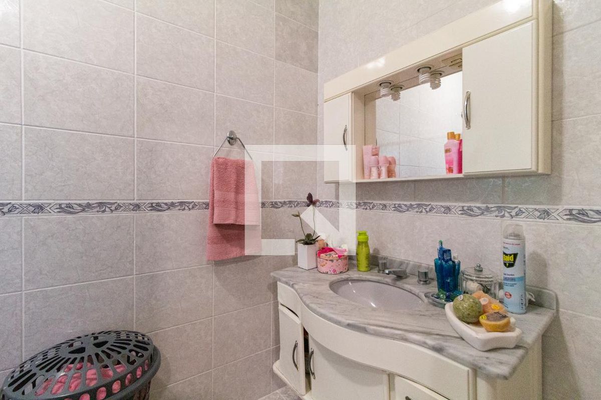 Casa, 3 quartos, 215 m² - Foto 46