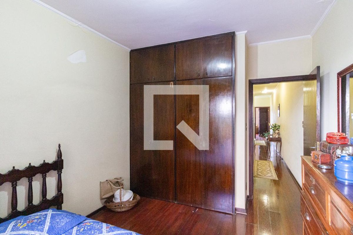 Casa, 3 quartos, 215 m² - Foto 36