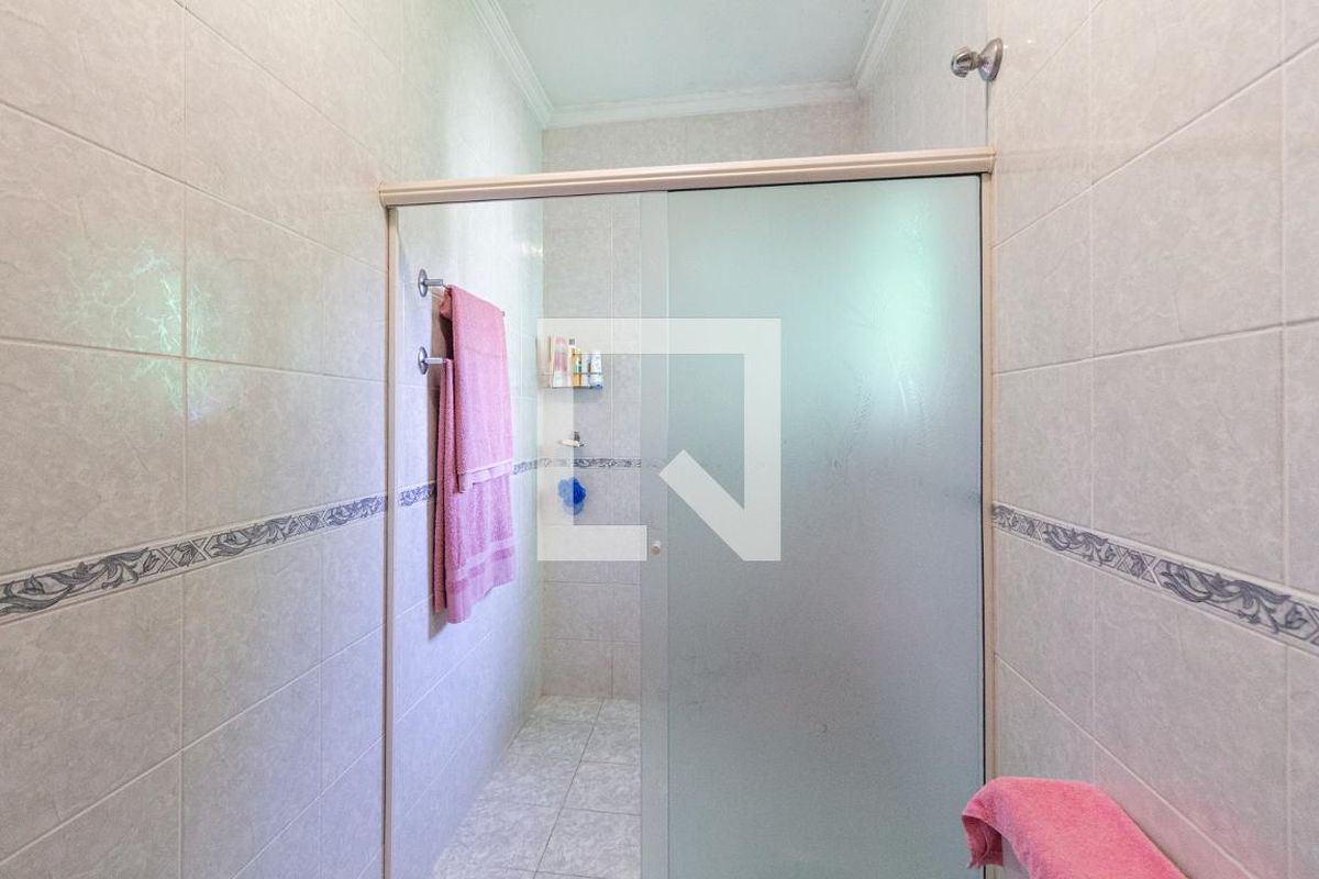 Casa, 3 quartos, 215 m² - Foto 48