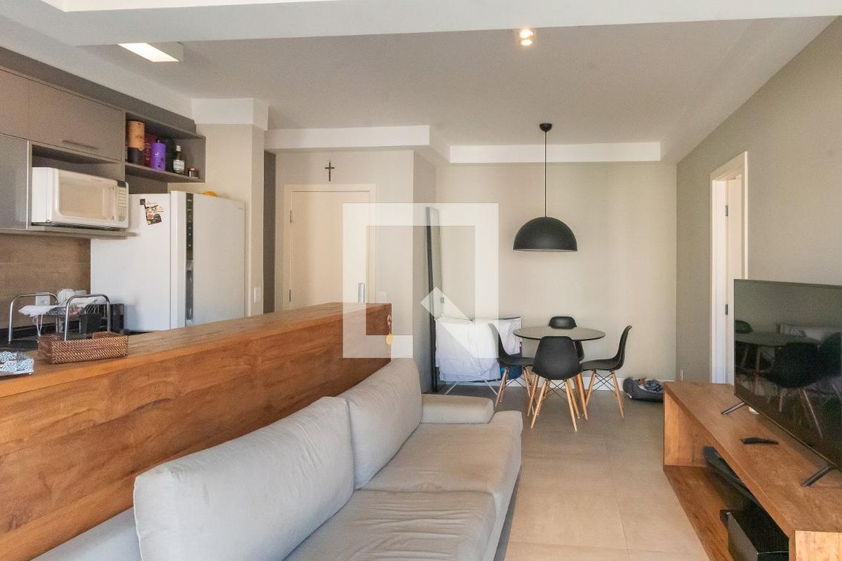 Apartamento à Venda - Centro, 1 Quarto,  46 m2 em , Campinas - sp | SoloBR