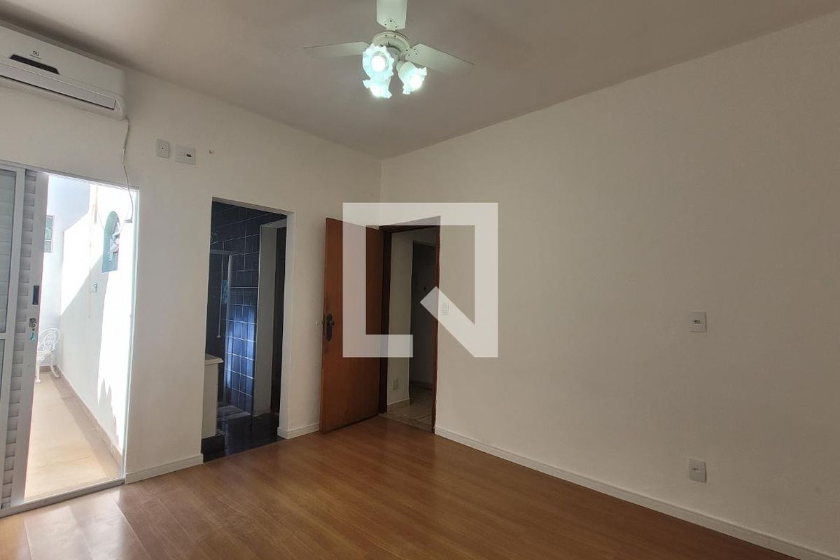 Casa à Venda - Bosque, 5 Quartos,  190 m2 em , Campinas - sp | SoloBR