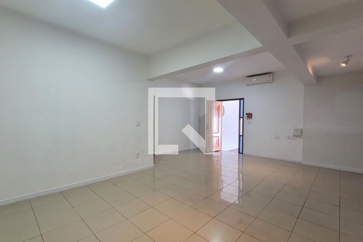 Casa à Venda - Bosque, 5 Quartos,  190 m2 em , Campinas - sp | SoloBR