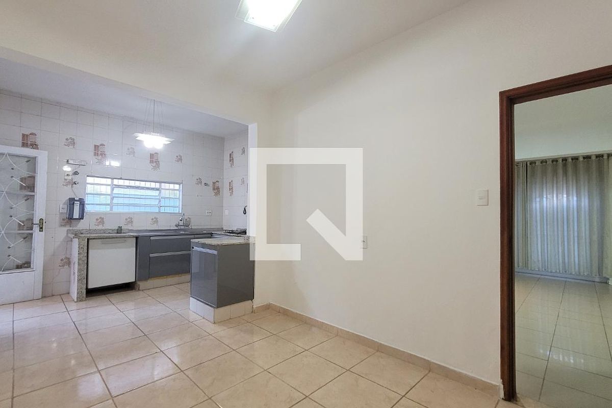 Casa à Venda - Bosque, 5 Quartos,  190 m2 em , Campinas - sp | SoloBR