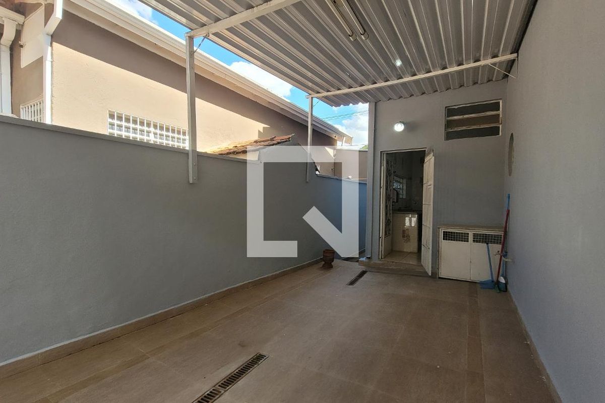 Casa à Venda - Bosque, 5 Quartos,  190 m2 em , Campinas - sp | SoloBR