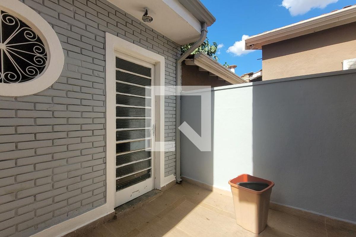 Casa à Venda - Bosque, 5 Quartos,  190 m2 em , Campinas - sp | SoloBR