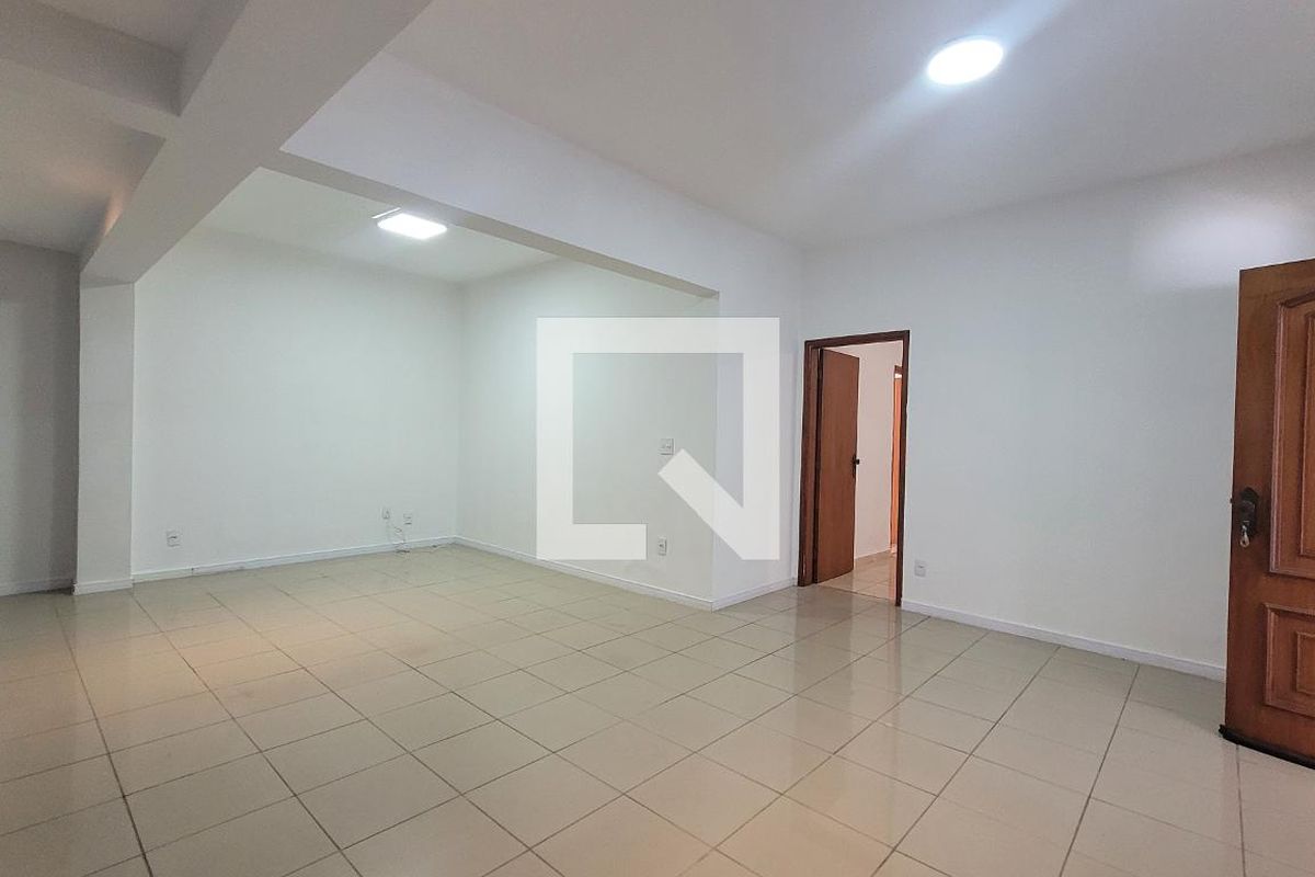 Casa à Venda - Bosque, 5 Quartos,  190 m2 em , Campinas - sp | SoloBR