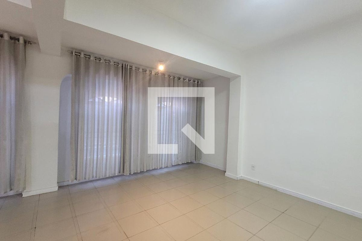 Casa à Venda - Bosque, 5 Quartos,  190 m2 em , Campinas - sp | SoloBR