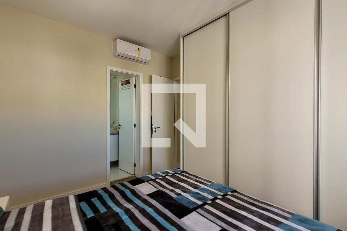Apartamento à Venda - Mansões Santo Antônio, 2 Quartos,  87 m2 em , Campinas - sp | SoloBR