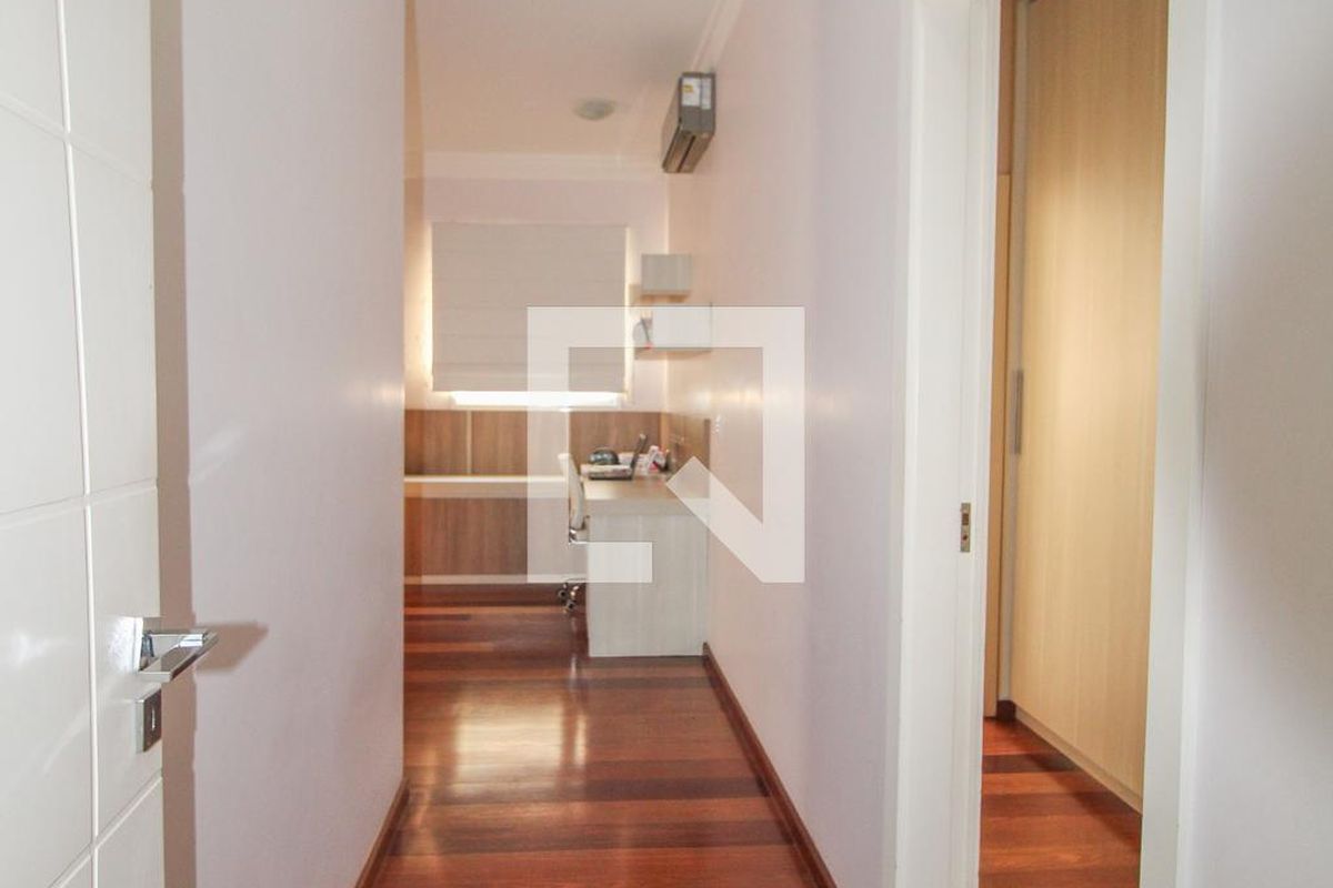 Casa à Venda - Lot. Alphaville Campinas, 5 Quartos,  900 m2 em , Campinas - sp | SoloBR