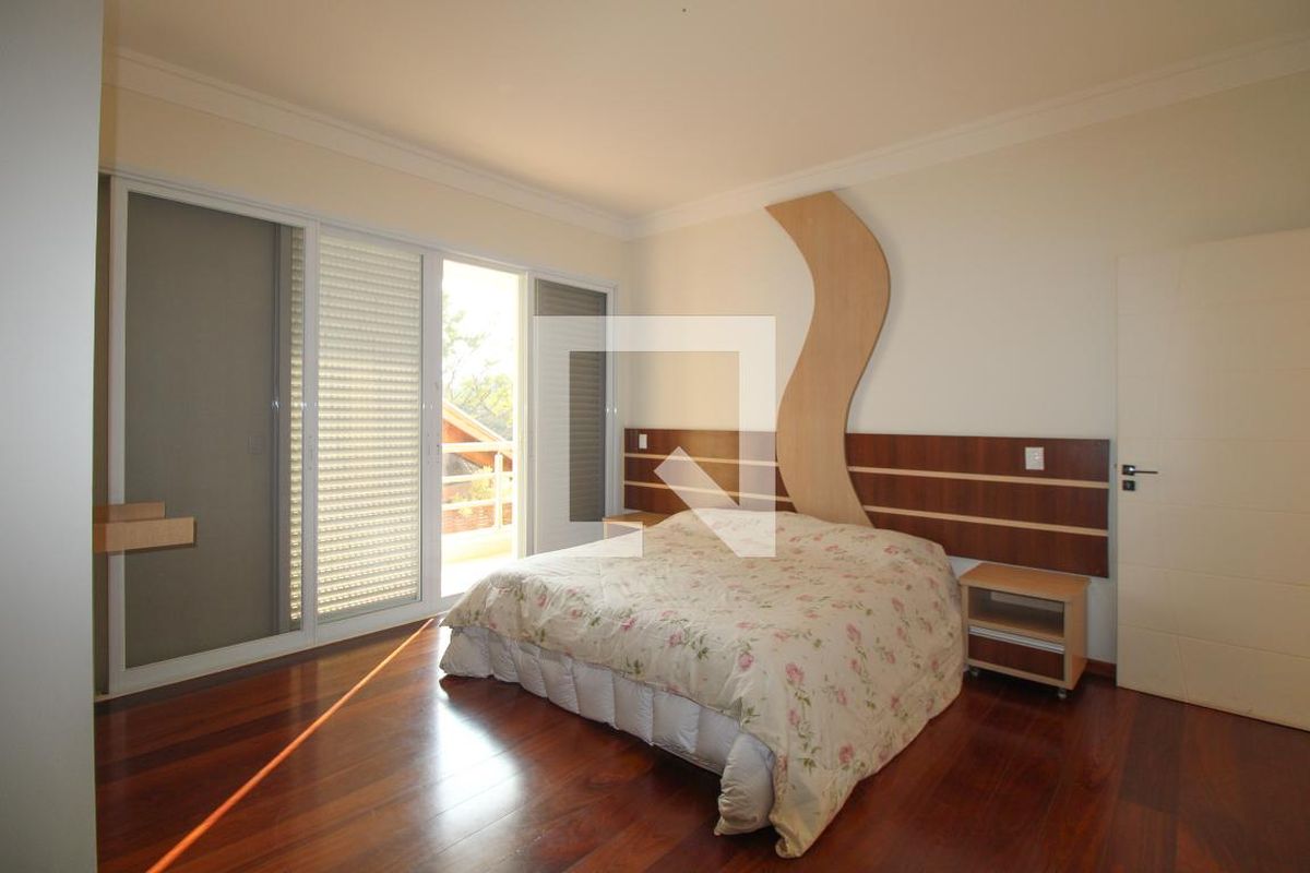 Casa à Venda - Lot. Alphaville Campinas, 5 Quartos,  900 m2 em , Campinas - sp | SoloBR