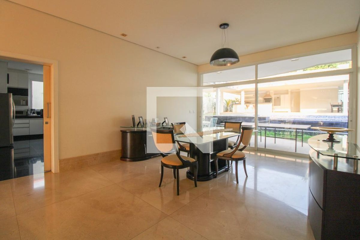Casa à Venda - Lot. Alphaville Campinas, 5 Quartos,  900 m2 em , Campinas - sp | SoloBR