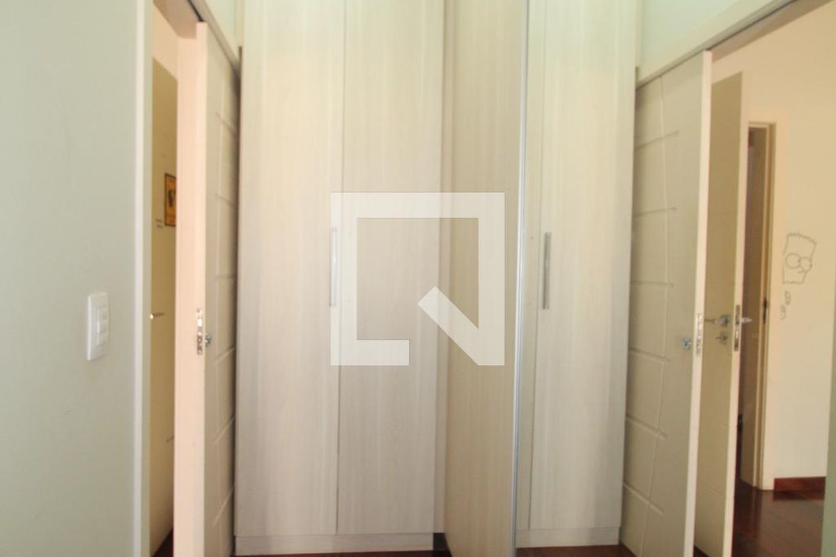 Casa à Venda - Lot. Alphaville Campinas, 5 Quartos,  900 m2 em , Campinas - sp | SoloBR