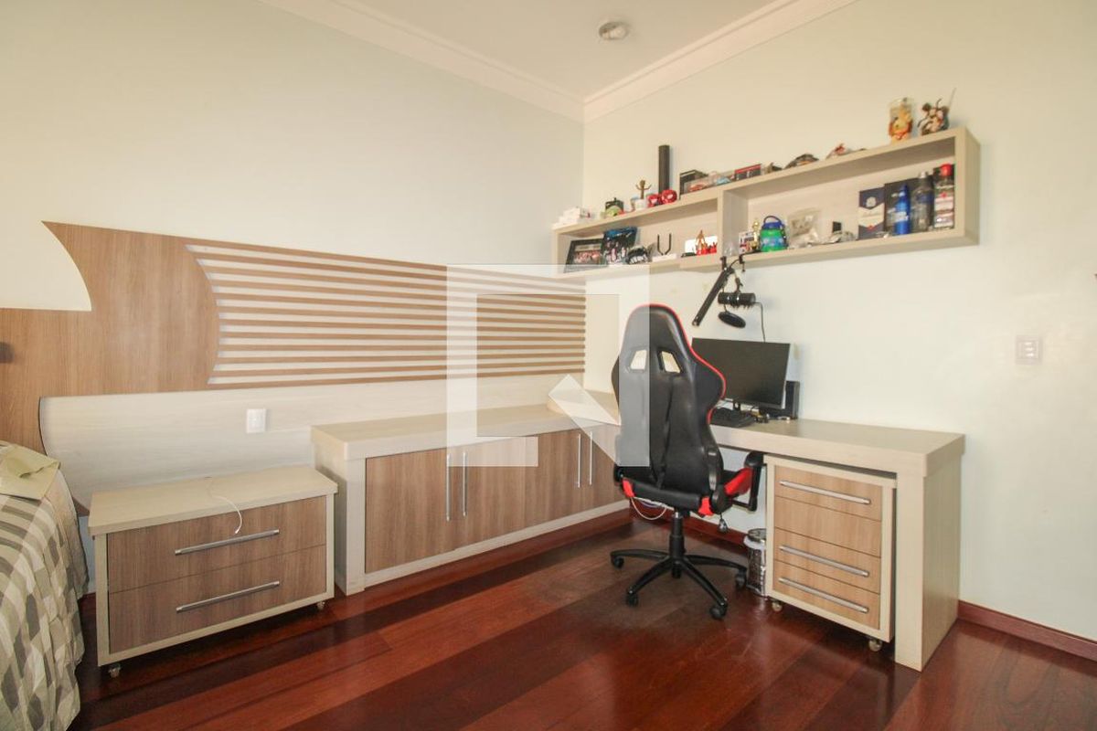 Casa à Venda - Lot. Alphaville Campinas, 5 Quartos,  900 m2 em , Campinas - sp | SoloBR