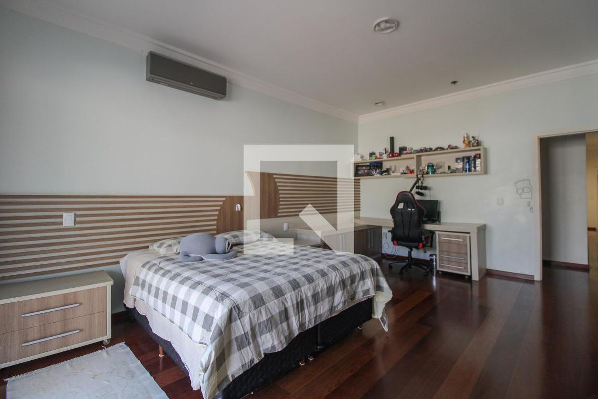 Casa à Venda - Lot. Alphaville Campinas, 5 Quartos,  900 m2 em , Campinas - sp | SoloBR