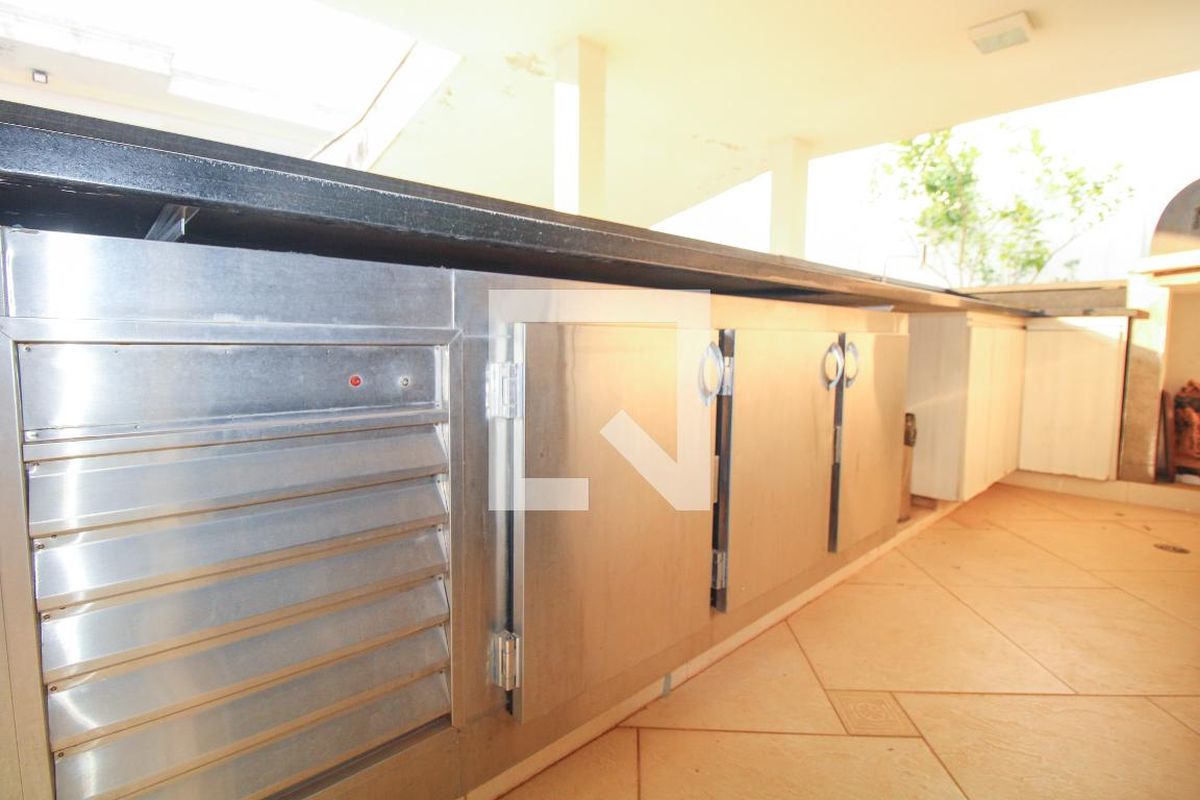 Casa à Venda - Lot. Alphaville Campinas, 5 Quartos,  900 m2 em , Campinas - sp | SoloBR