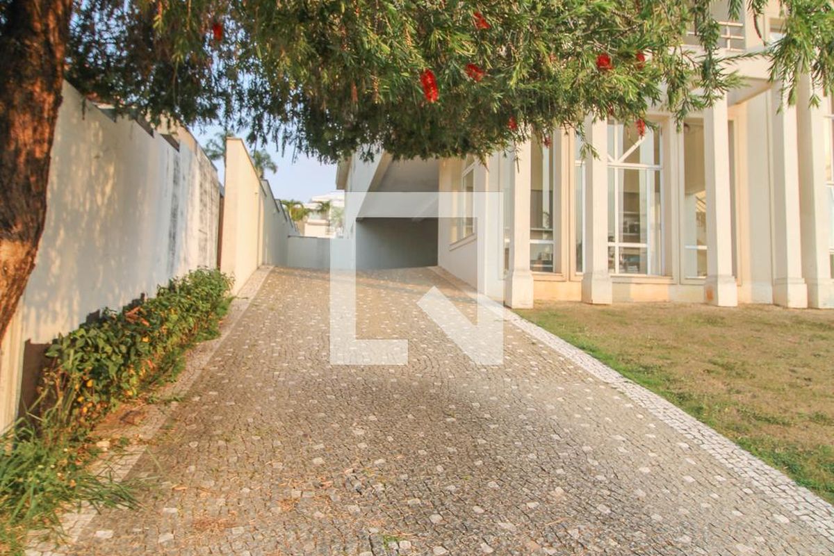 Casa à Venda - Lot. Alphaville Campinas, 5 Quartos,  900 m2 em , Campinas - sp | SoloBR