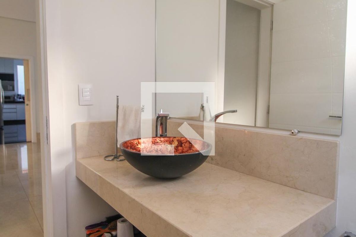 Casa à Venda - Lot. Alphaville Campinas, 5 Quartos,  900 m2 em , Campinas - sp | SoloBR