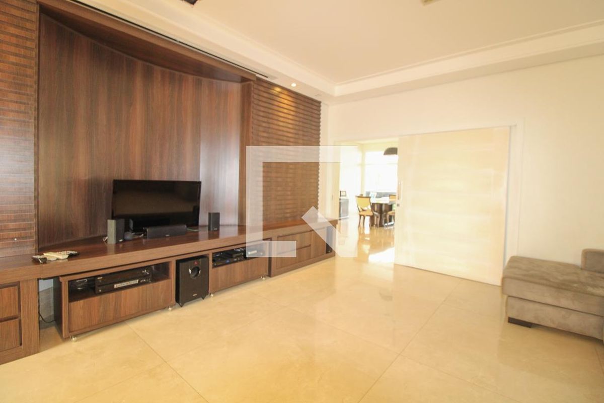 Casa à Venda - Lot. Alphaville Campinas, 5 Quartos,  900 m2 em , Campinas - sp | SoloBR