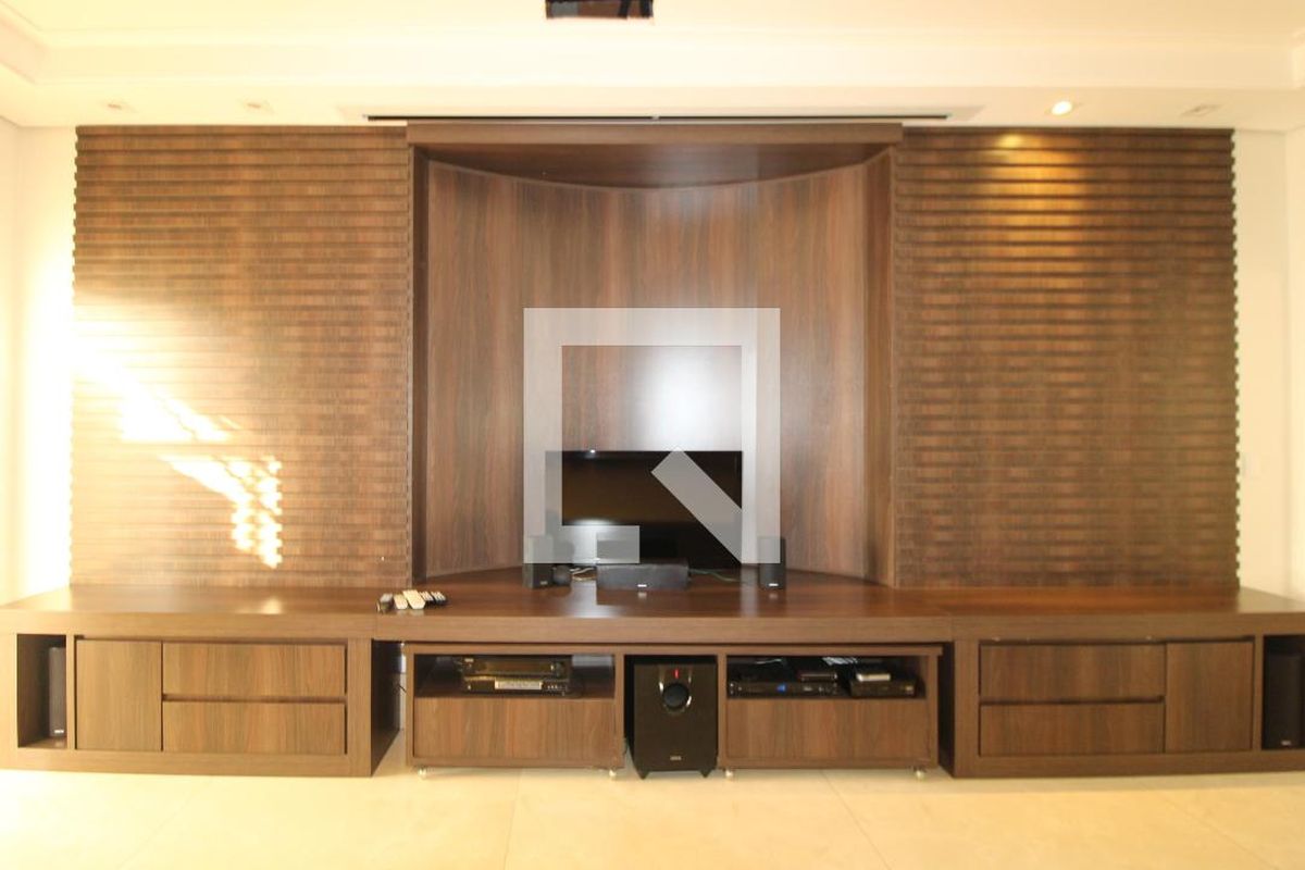 Casa à Venda - Lot. Alphaville Campinas, 5 Quartos,  900 m2 em , Campinas - sp | SoloBR