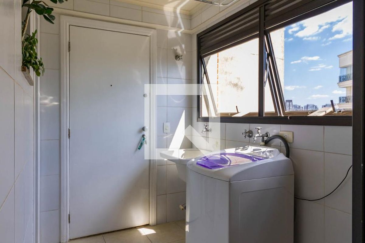 Apartamento, 3 quartos, 216 m² - Foto 132