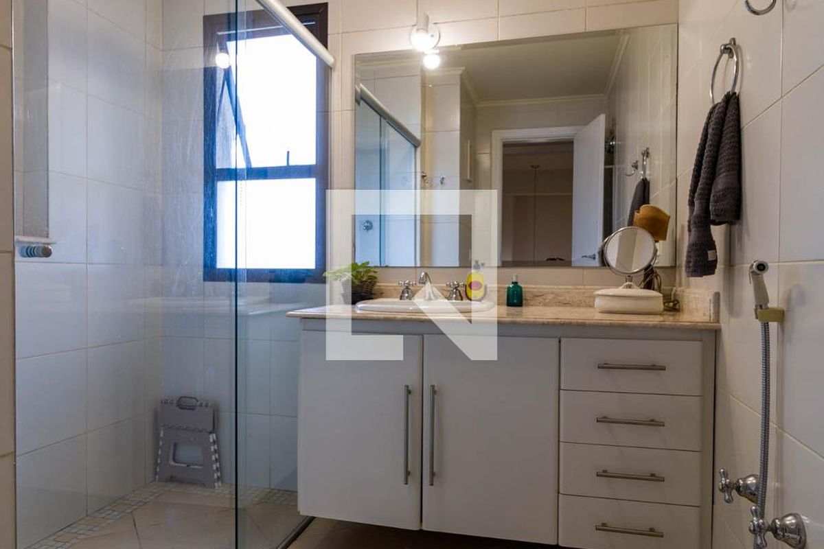 Apartamento, 3 quartos, 216 m² - Foto 98