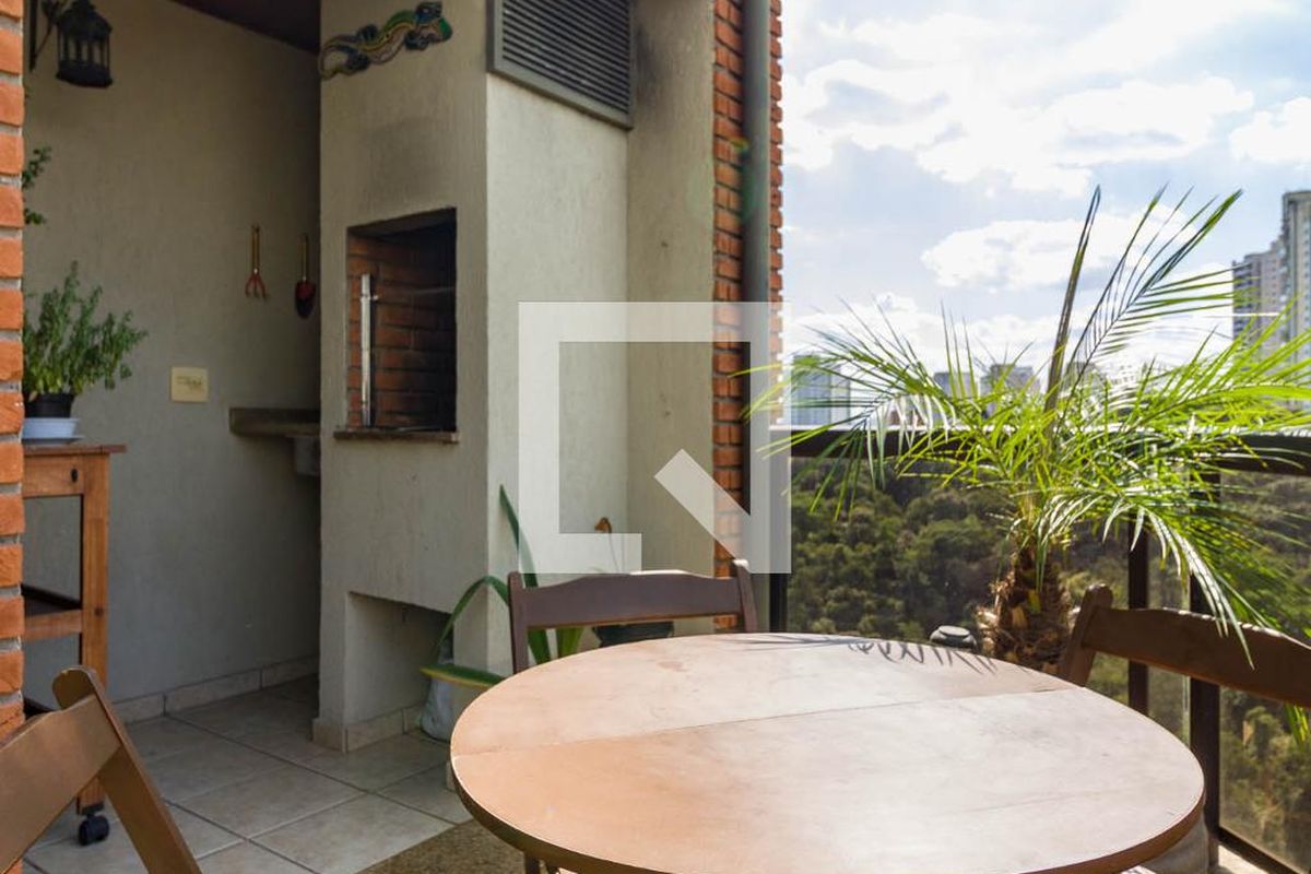 Apartamento, 3 quartos, 216 m² - Foto 32