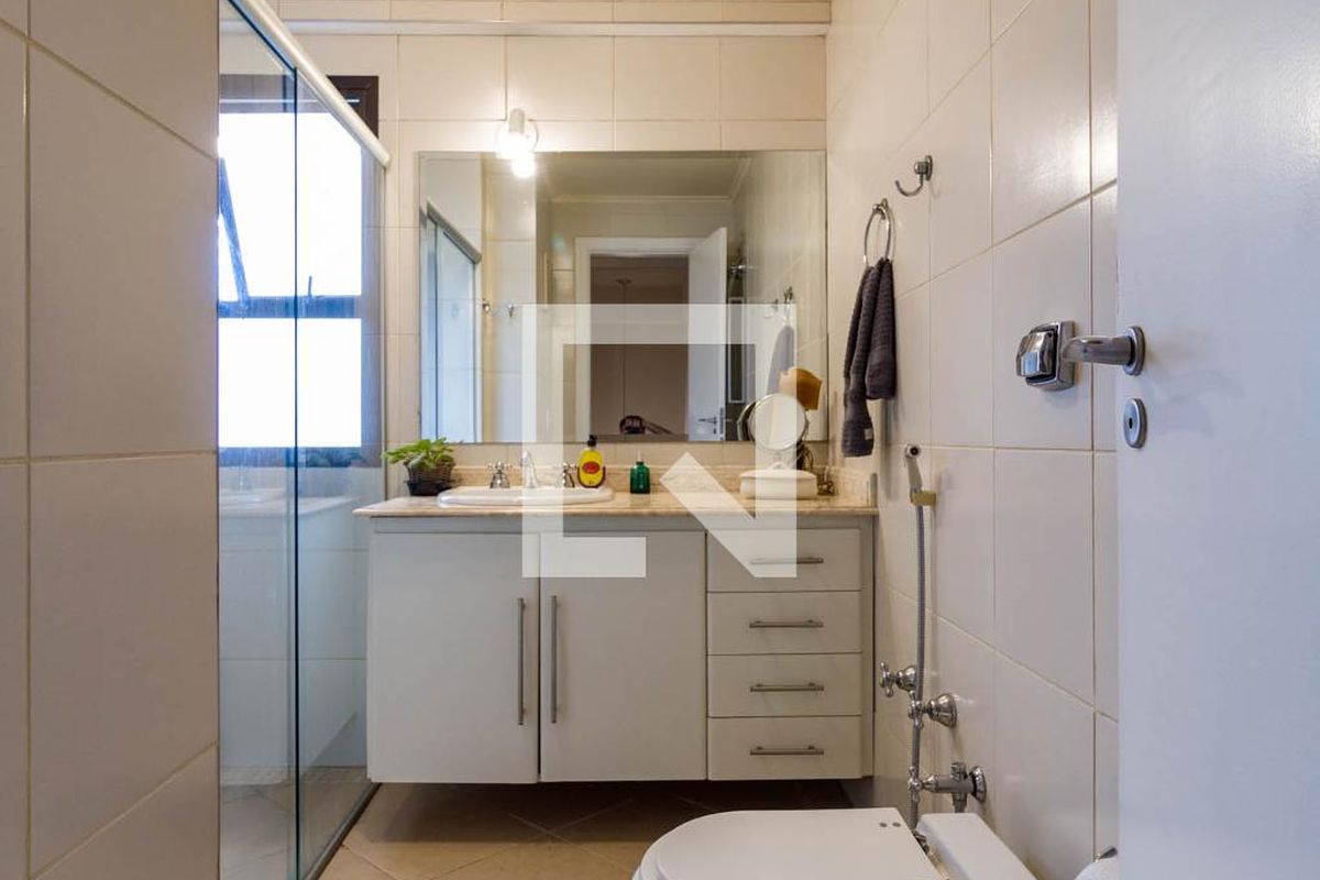 Apartamento, 3 quartos, 216 m² - Foto 96