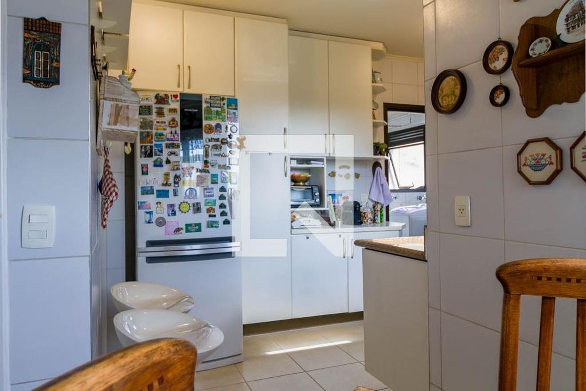 Apartamento, 3 quartos, 216 m² - Foto 120