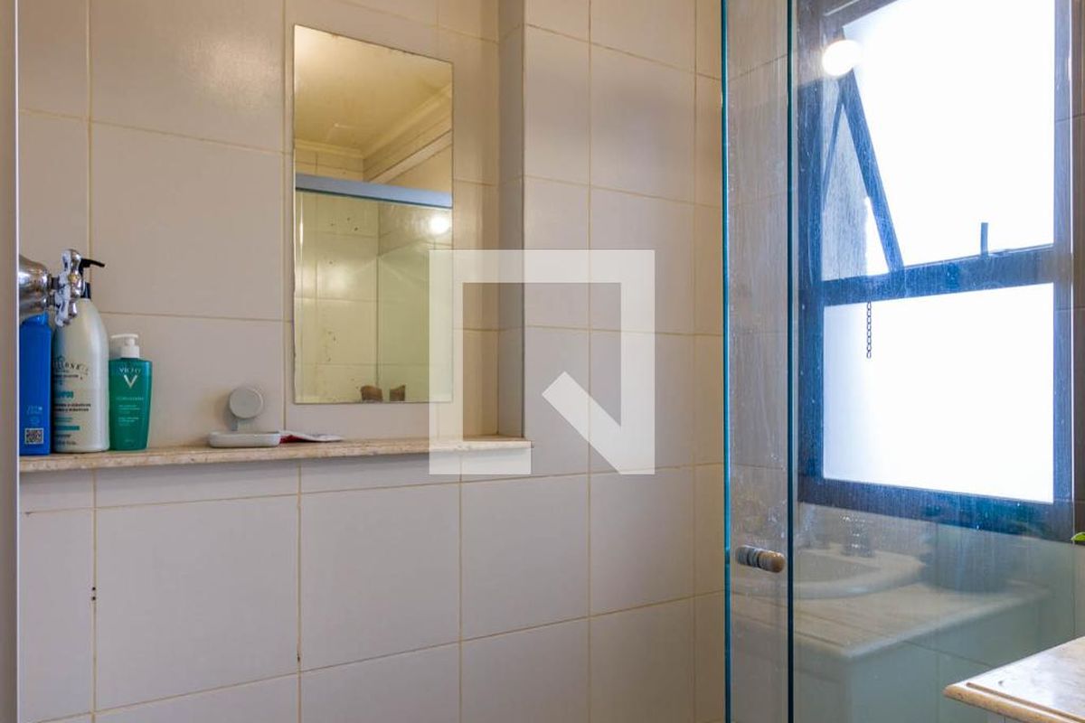 Apartamento, 3 quartos, 216 m² - Foto 102