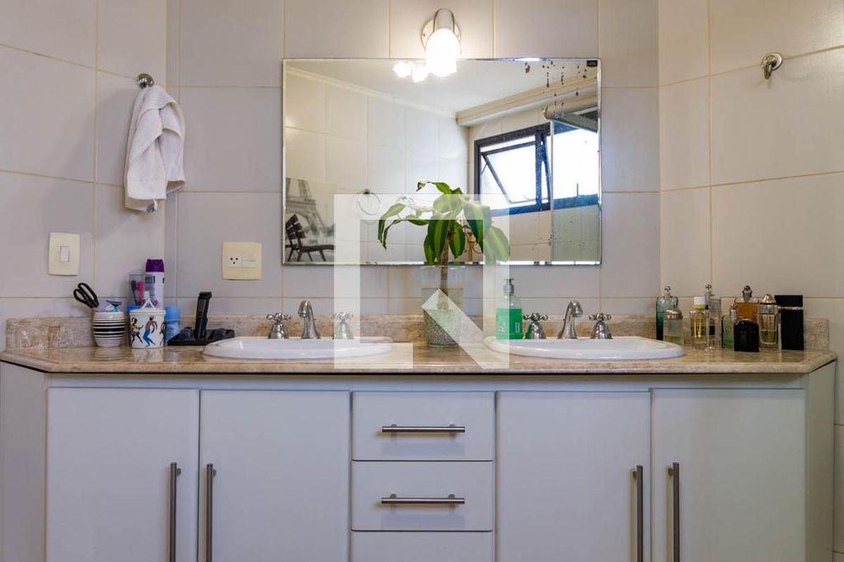 Apartamento, 3 quartos, 216 m² - Foto 90