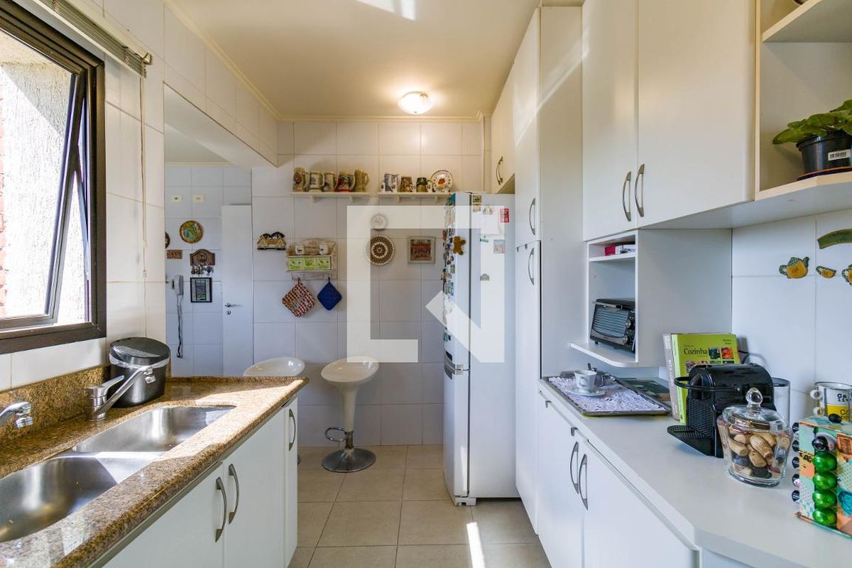 Apartamento, 3 quartos, 216 m² - Foto 130