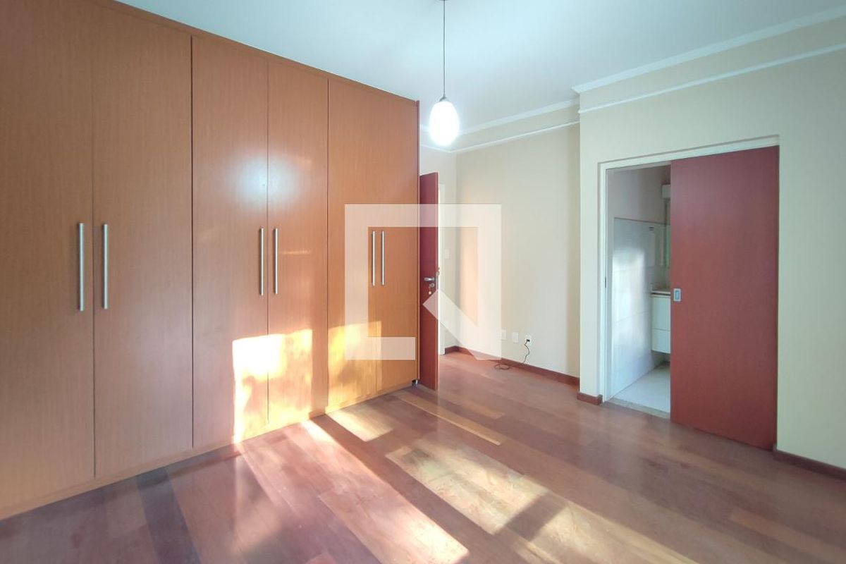 Casa à Venda - Parque Prado, 6 Quartos,  377 m2 em , Campinas - sp | SoloBR