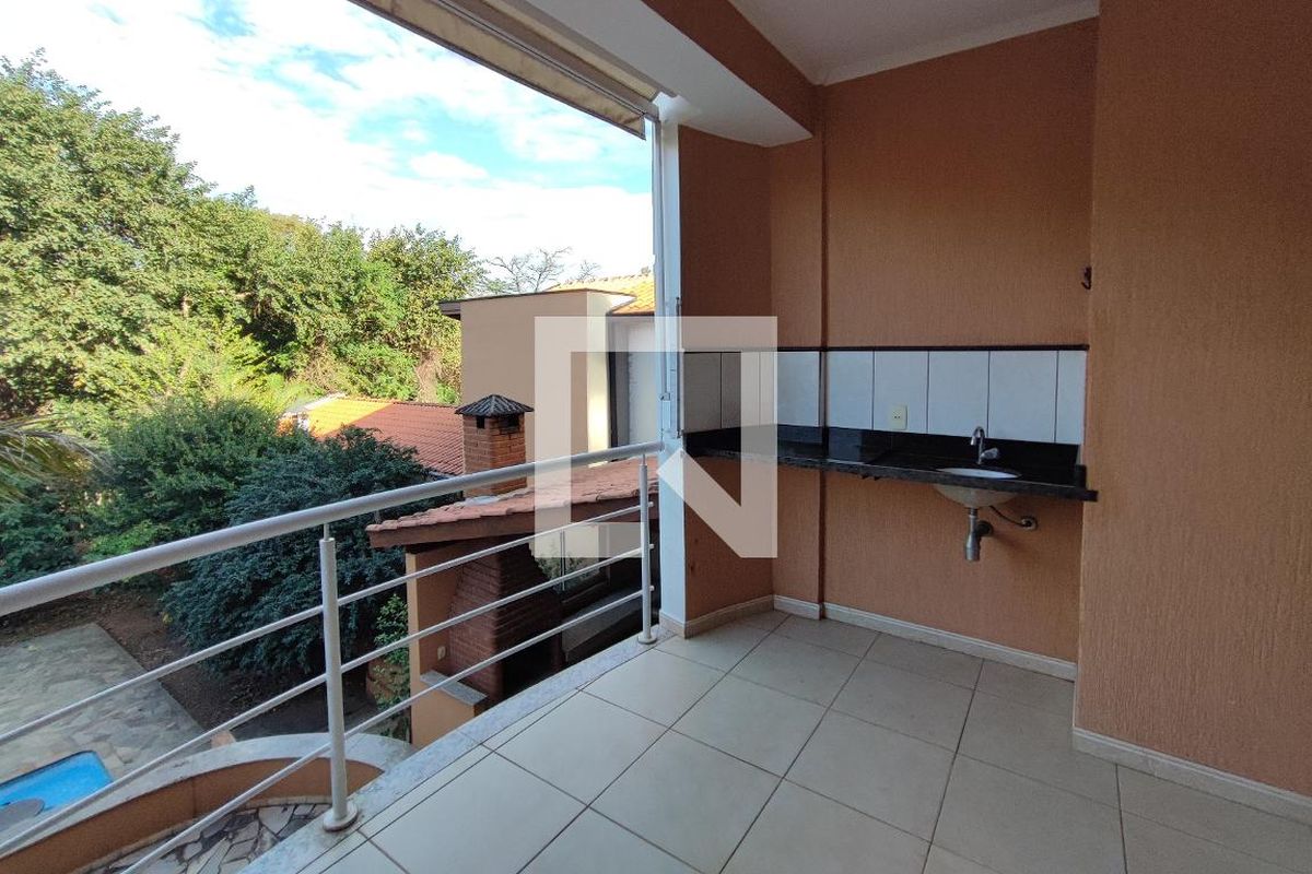 Casa à Venda - Parque Prado, 6 Quartos,  377 m2 em , Campinas - sp | SoloBR