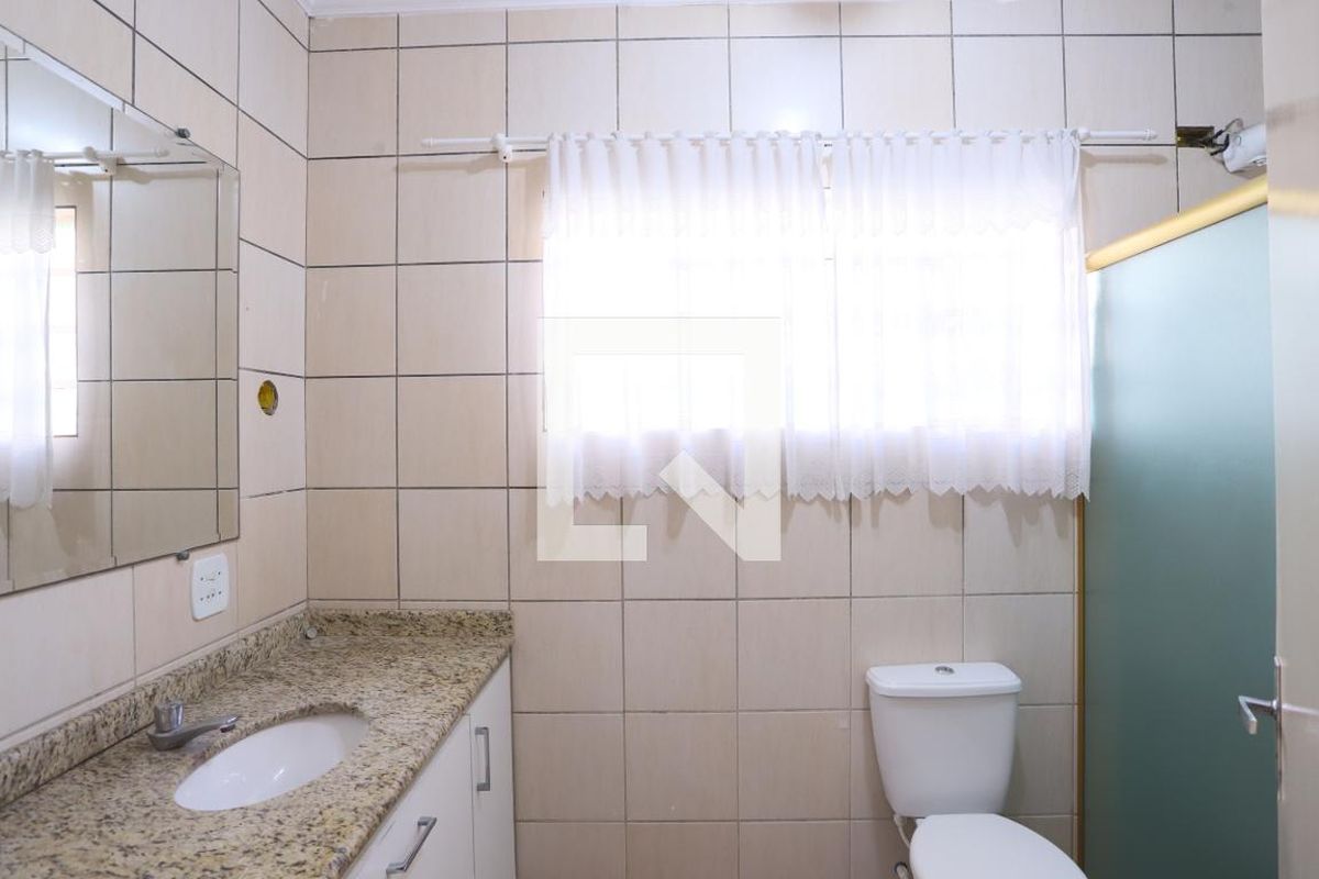 Casa, 3 quartos, 236 m² - Foto 22