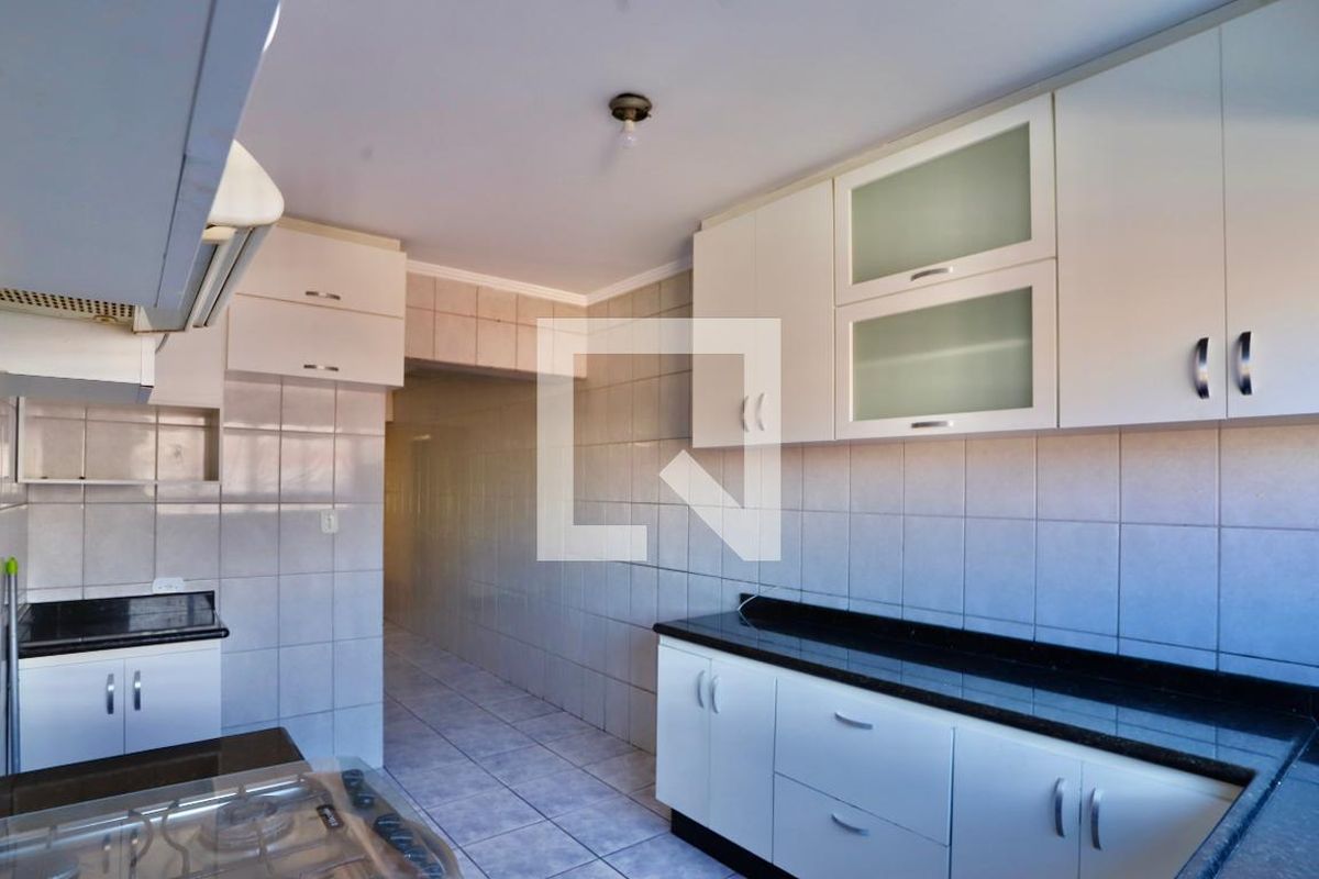 Casa, 3 quartos, 236 m² - Foto 39