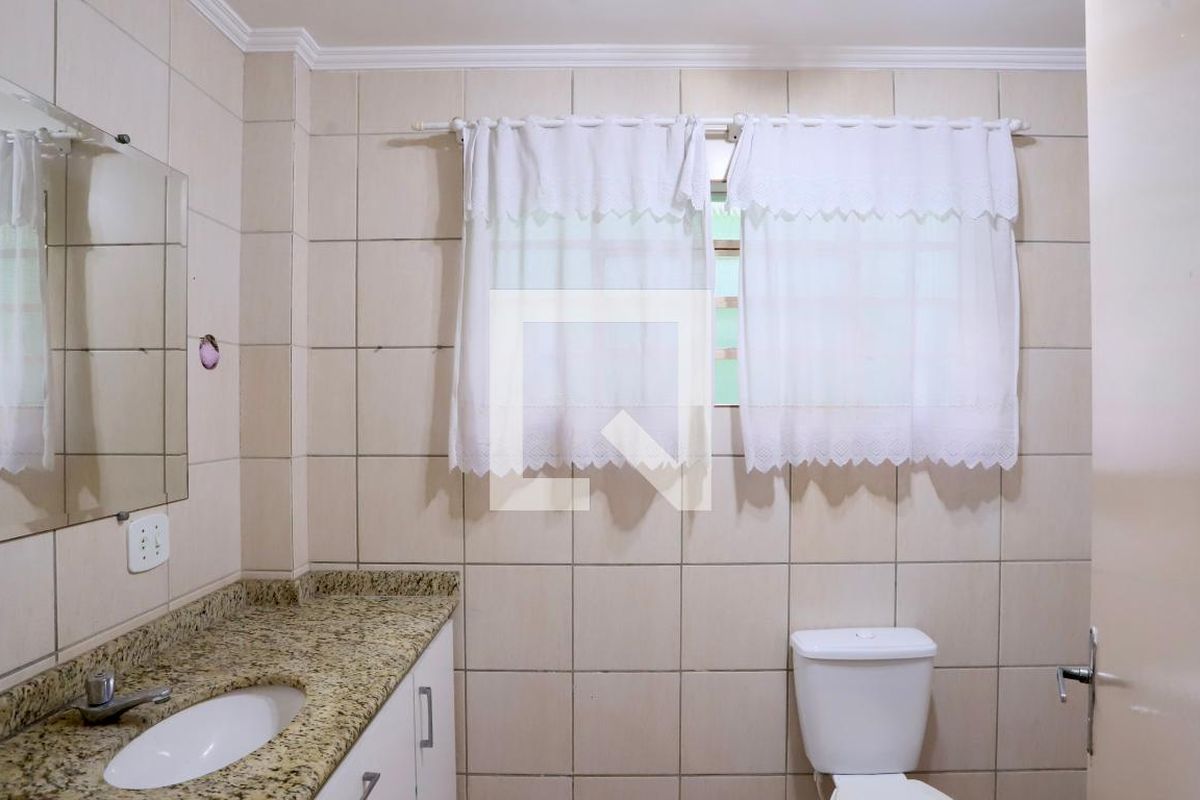 Casa, 3 quartos, 236 m² - Foto 28