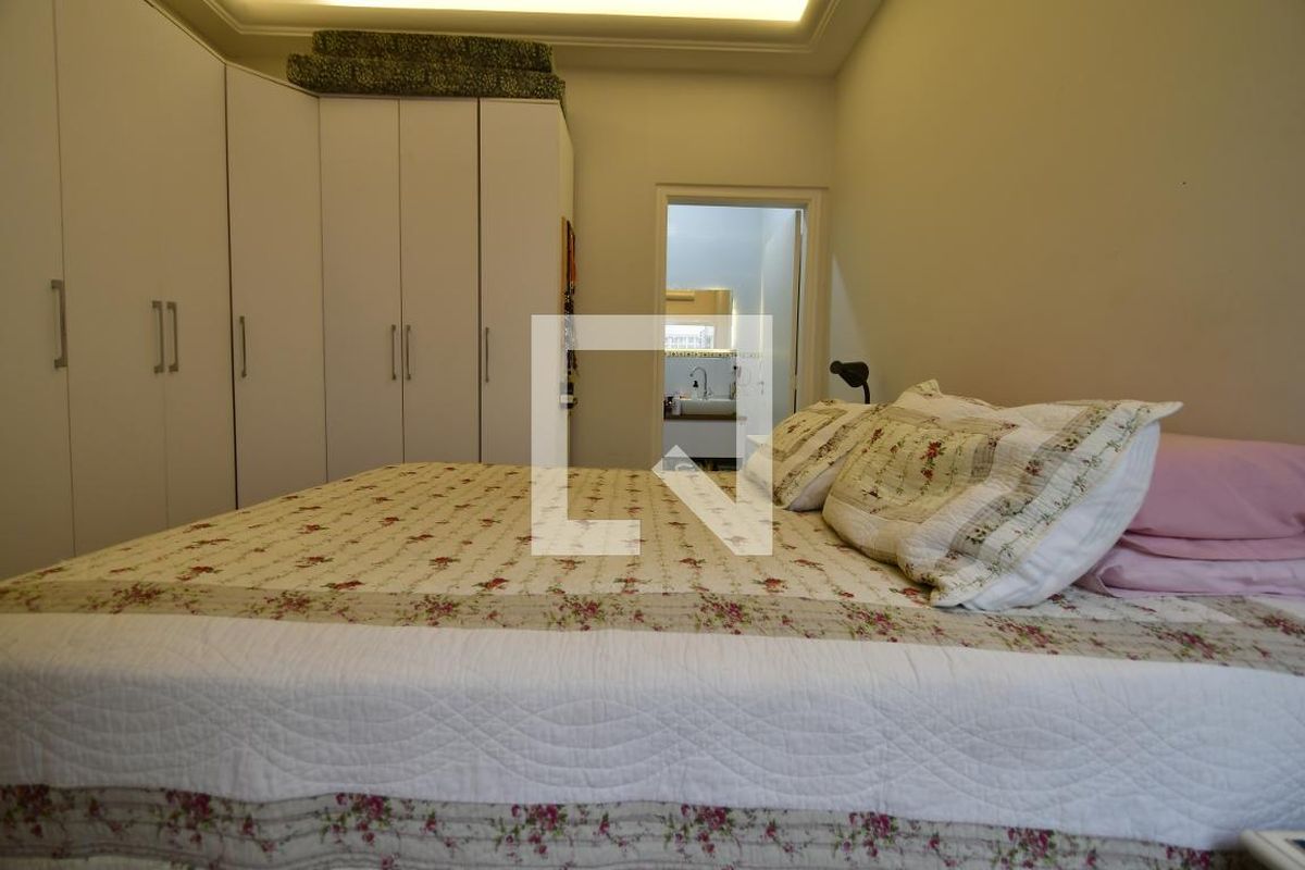 Casa à Venda - Guanabara, 4 Quartos,  280 m2 em , Campinas - sp | SoloBR