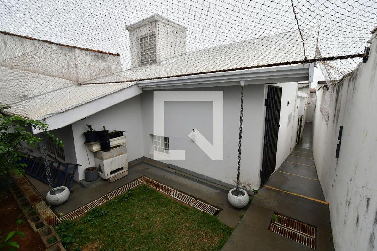 Casa à Venda - Guanabara, 4 Quartos,  280 m2 em , Campinas - sp | SoloBR