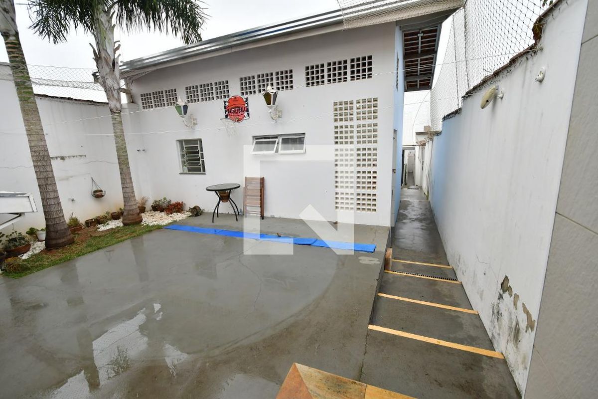 Casa à Venda - Guanabara, 4 Quartos,  280 m2 em , Campinas - sp | SoloBR