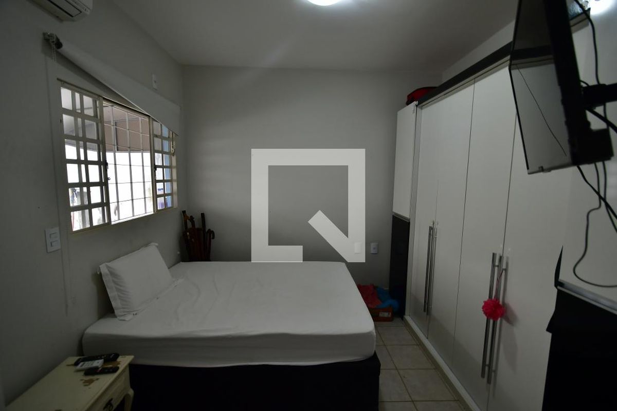 Casa à Venda - Guanabara, 4 Quartos,  280 m2 em , Campinas - sp | SoloBR