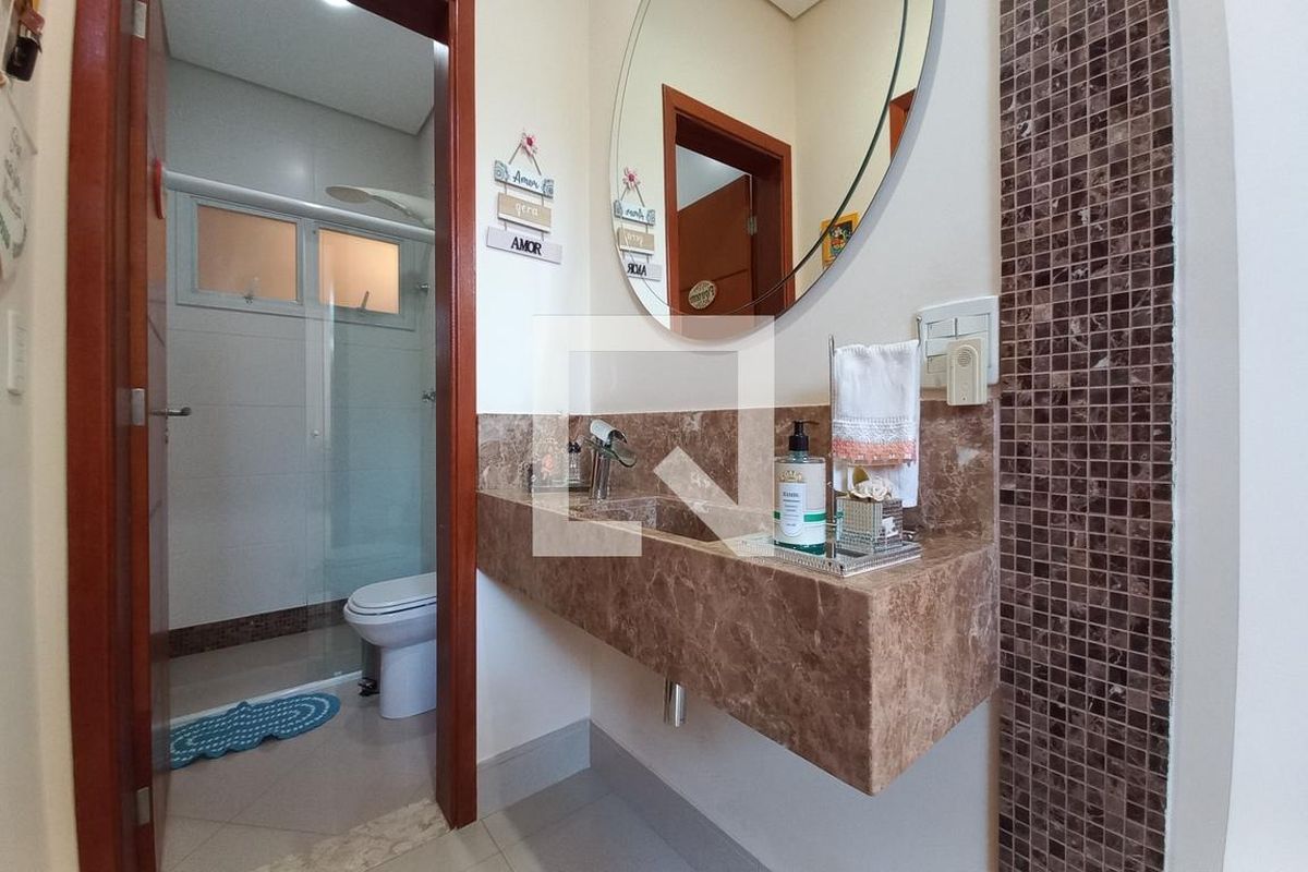 Casa à Venda - Swiss Park, 4 Quartos,  450 m2 em , Campinas - sp | SoloBR