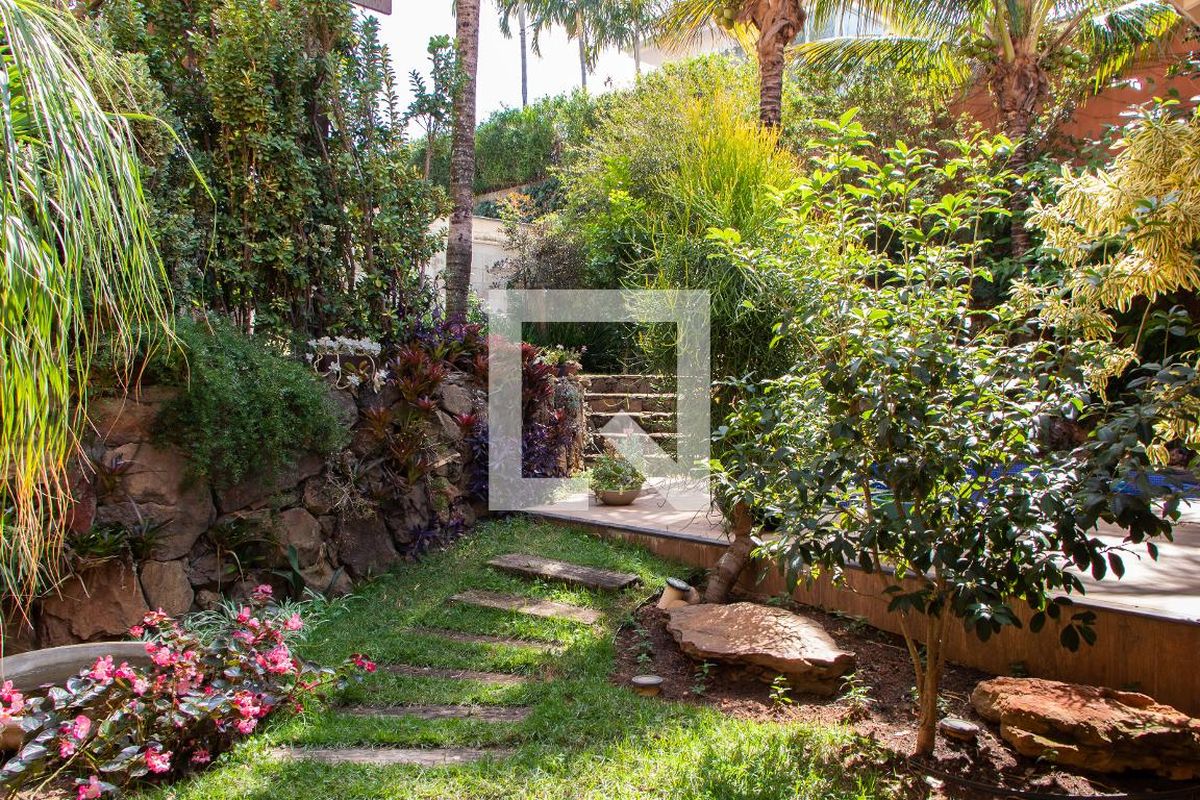 Casa à Venda - Lot. Alphaville Campinas, 4 Quartos,  704 m2 em , Campinas - sp | SoloBR