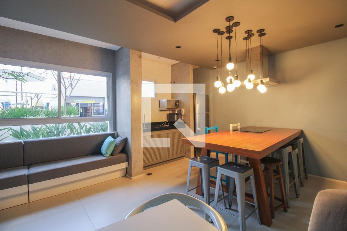 Apartamento à Venda - Bosque, 1 Quarto,  45 m2 em , Campinas - sp | SoloBR