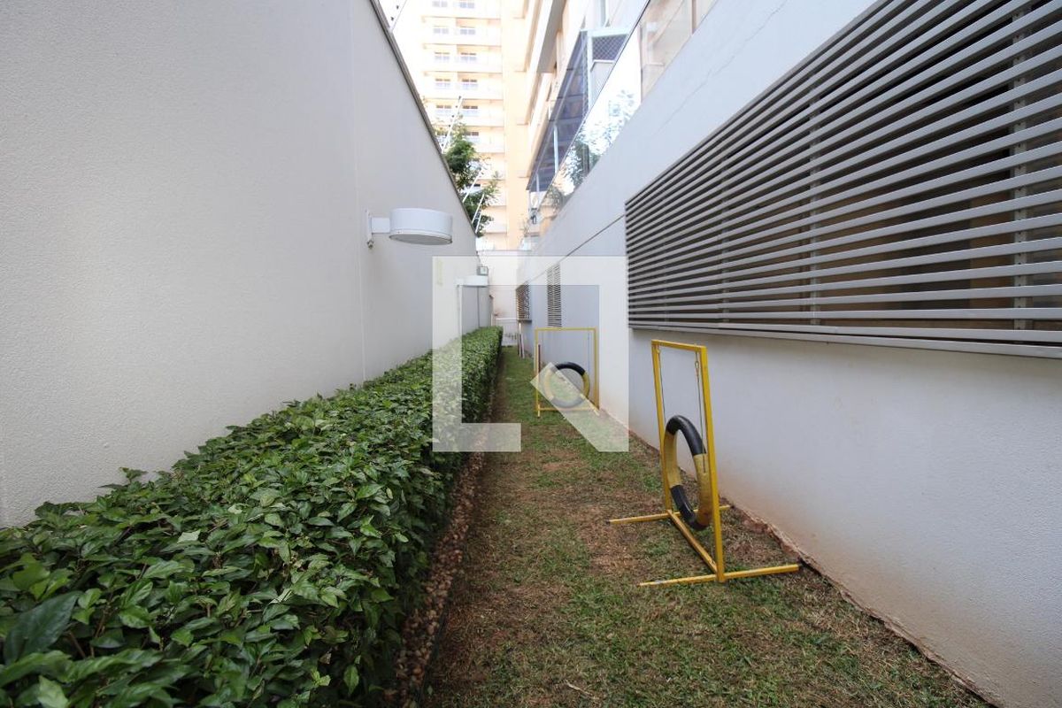 Apartamento à Venda - Bosque, 1 Quarto,  45 m2 em , Campinas - sp | SoloBR