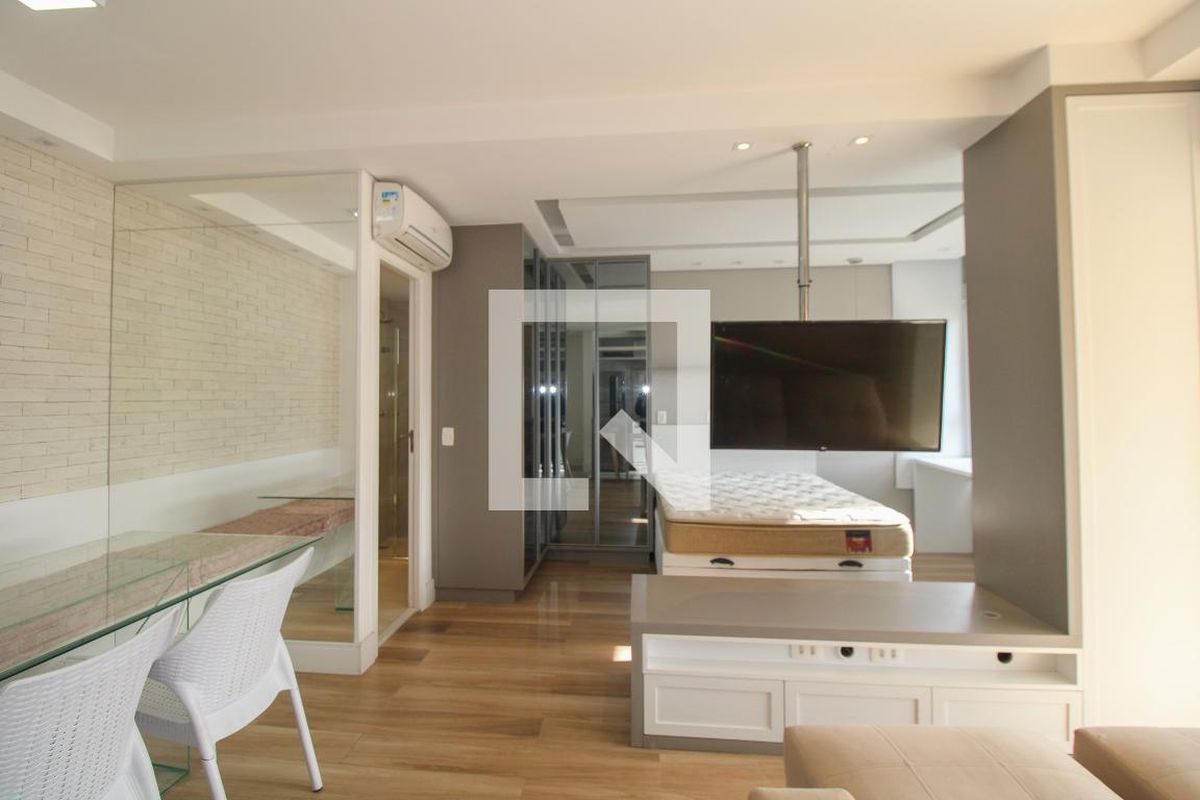 Apartamento à Venda - Bosque, 1 Quarto,  45 m2 em , Campinas - sp | SoloBR
