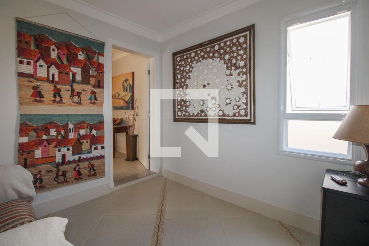 Casa à Venda - Mansões Santo Antônio, 4 Quartos,  300 m2 em , Campinas - sp | SoloBR