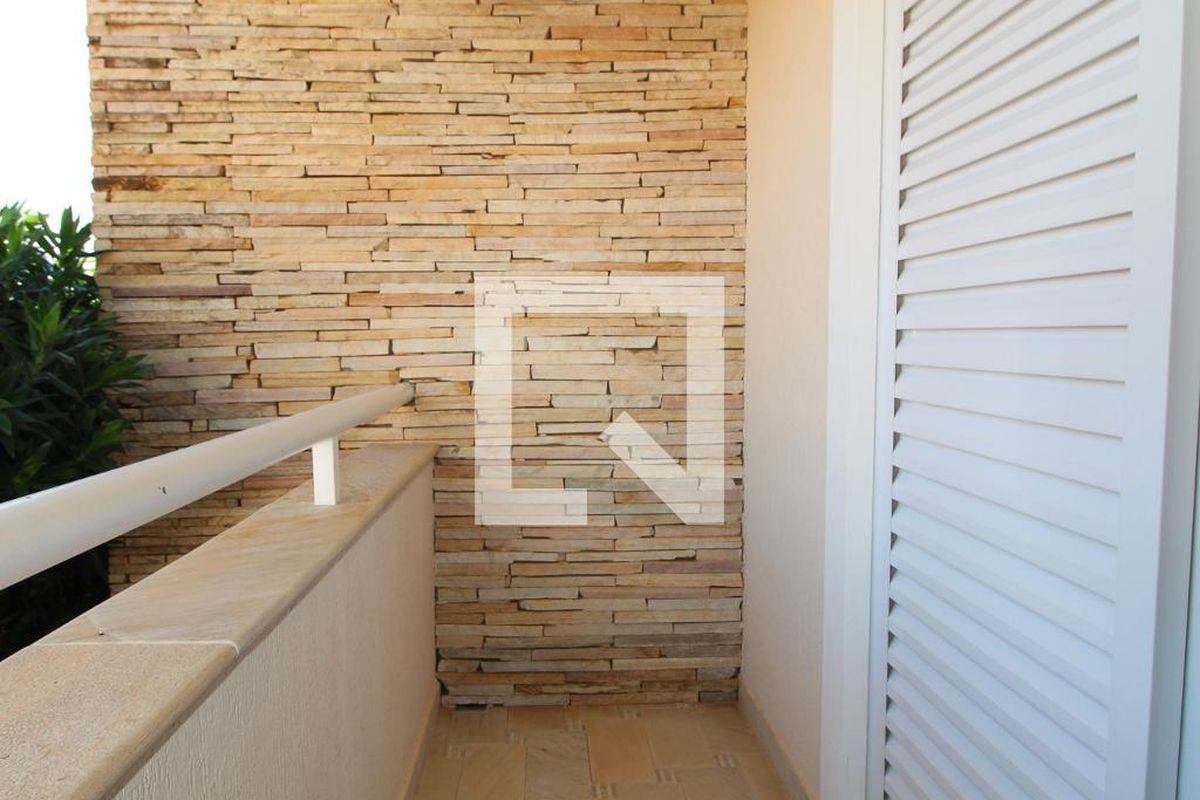 Casa à Venda - Mansões Santo Antônio, 4 Quartos,  300 m2 em , Campinas - sp | SoloBR