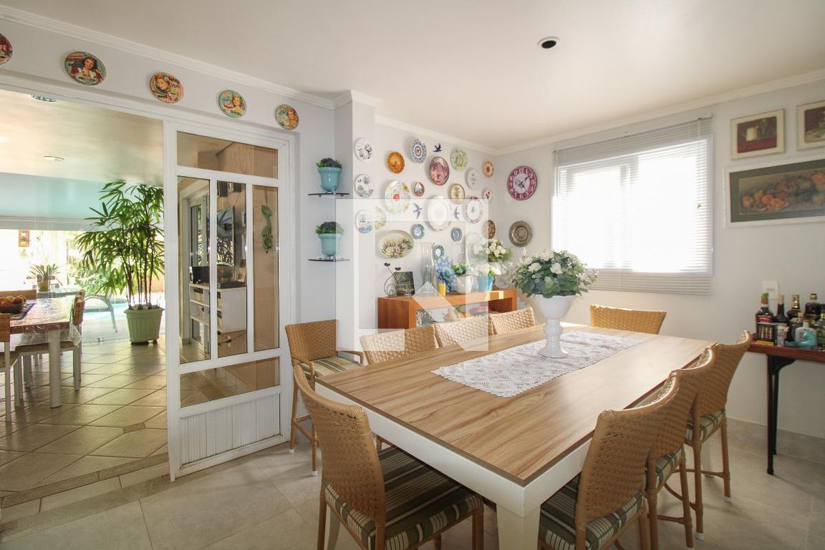Casa à Venda - Mansões Santo Antônio, 4 Quartos,  300 m2 em , Campinas - sp | SoloBR