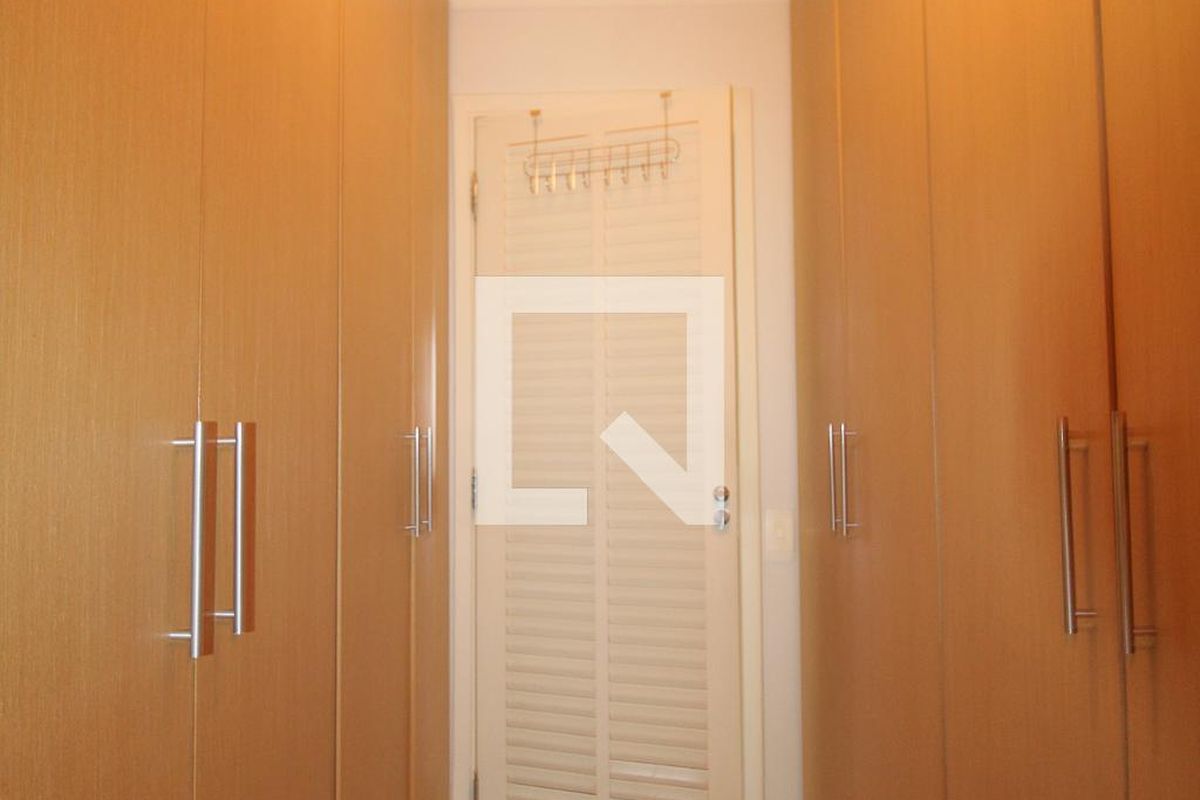 Casa à Venda - Mansões Santo Antônio, 4 Quartos,  300 m2 em , Campinas - sp | SoloBR