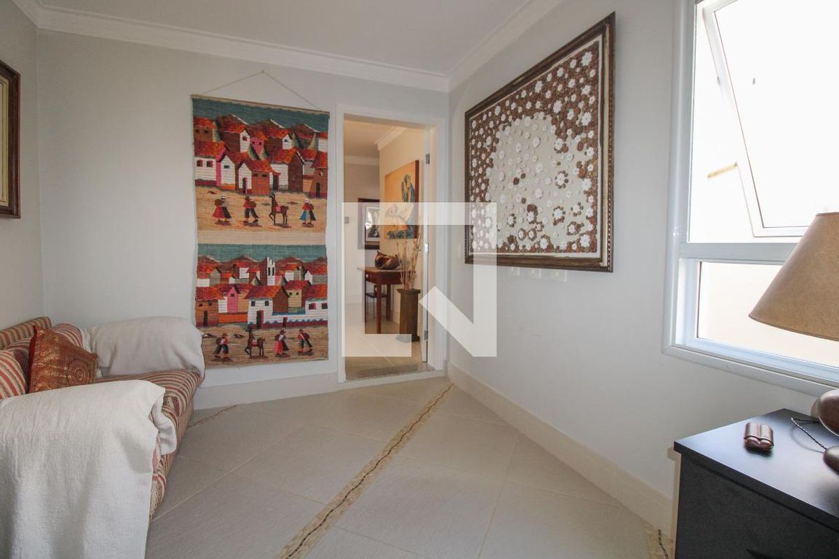 Casa à Venda - Mansões Santo Antônio, 4 Quartos,  300 m2 em , Campinas - sp | SoloBR